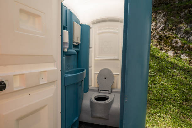 Portable Toilet Options We Offer in Auburn, IL