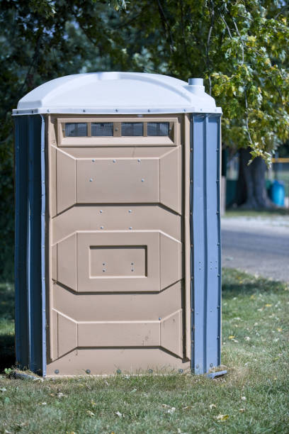 Best Portable toilet rental cost  in Auburn, IL